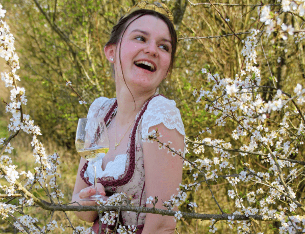 Seehotel Niedernberg: Pâtissière Katharina Flegler kann auch Weinprinzessin ©Seehotel Niedernberg