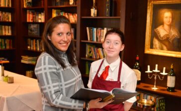 Direktorin Sabrina Carpentari - Hotel Eden