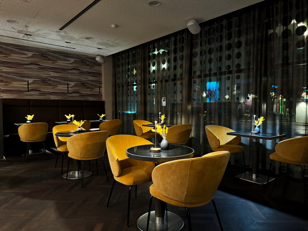 ONE A Lounge & Bar