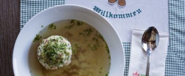 Regionaler Genuss aus dem Wipptal: Die Initiative „Von ins – für enk“ macht heimische Produkte und traditionelle Gerichte sichtbar. © TVB Wipptal | Alpsolut