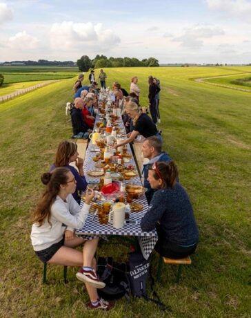 Frühstück auf dem Deich am Wadden Sea Day - Bild (C) Merlijn Torensma